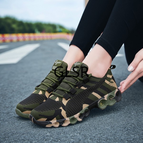 Couple Casual Camouflage Pattern Lace Up Design Breathable Sneakers