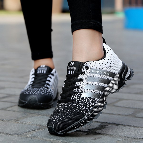 Couple Fashion Sports Lace-Up Design Mesh Breathable Shock Absorbing Thick Sole Sneakers