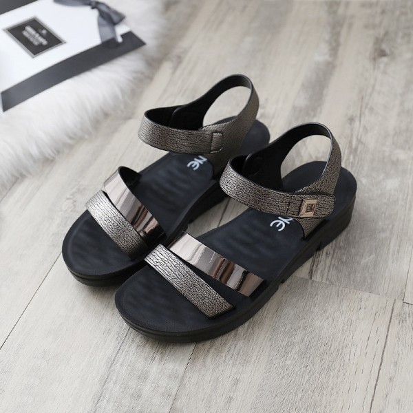 Women Casual Buckle Design Round Toe Wedge Sandals