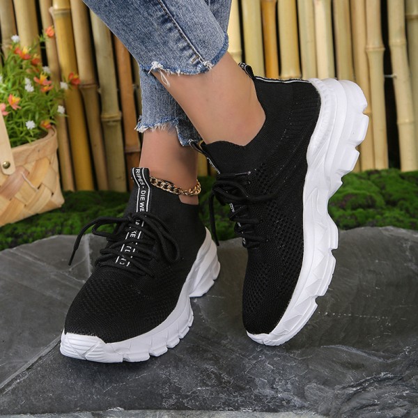 Women Plus Size Fashionable Casual Solid Color Lace-Up Sneakers