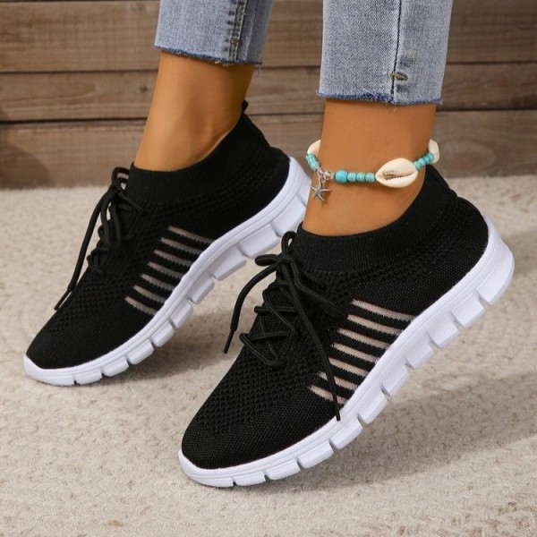 Women Casual Plus Size Solid Color Mesh Breathable Flat Sneakers