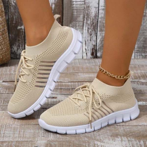 Women Casual Plus Size Solid Color Mesh Breathable Flat Sneakers